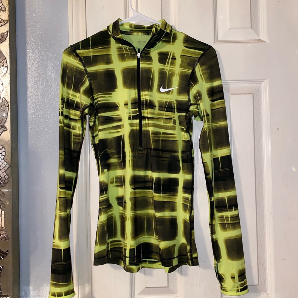 Nike long sleeve quarter zip up shirt sweater